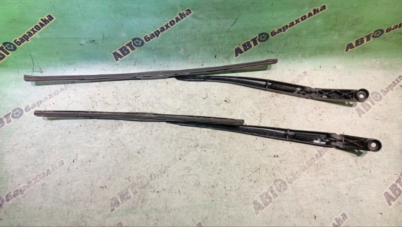 ДВОРНИК TOYOTA Land Cruiser Prado TRJ150W 2TR-FE 2014 (б/у) ДВОРНИК TOYOTA Land Cruiser Prado TRJ150W 2TR-FE 2014 (б/у)