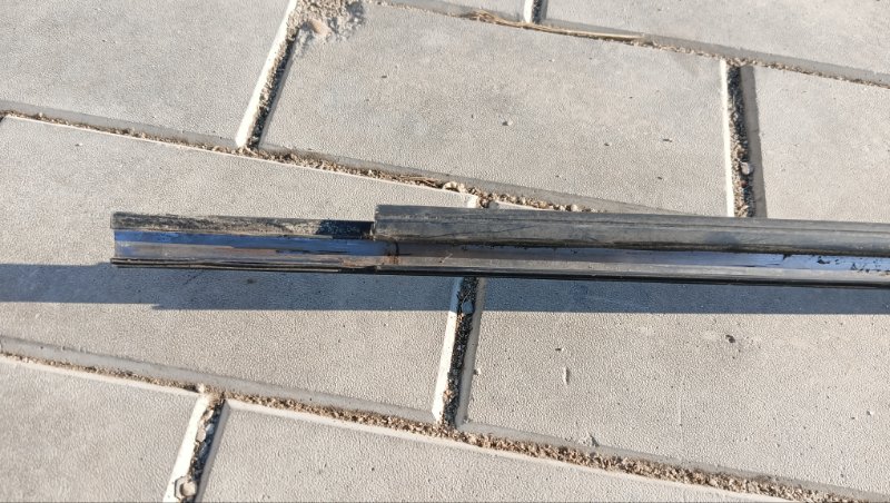 Молдинг на крышу TOYOTA GAIA SXM10 3S-FE 2000 левый (б/у) Молдинг на крышу TOYOTA GAIA SXM10 3S-FE 2000 левый (б/у)