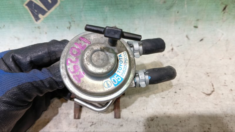 Клапан egr TOYOTA HILUX SURF RZN215 3RZ-FE 2002 (б/у) Клапан egr TOYOTA HILUX SURF RZN215 3RZ-FE 2002 (б/у)