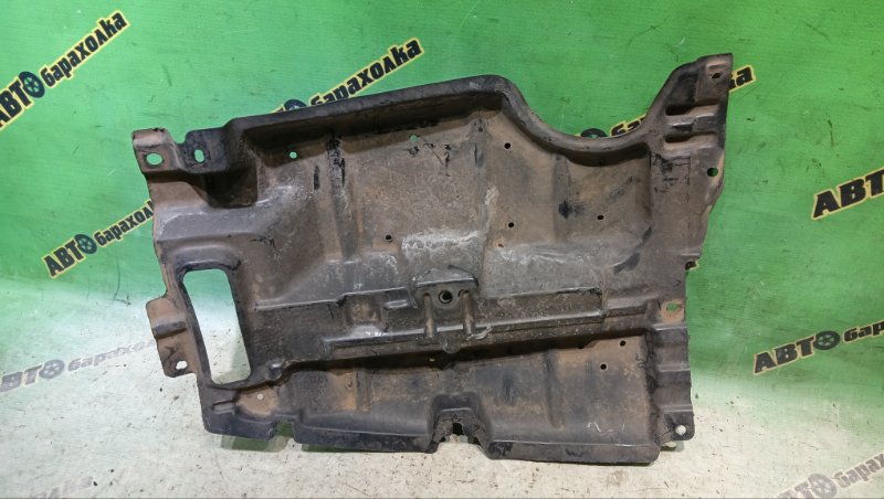 Защита двигателя TOYOTA CALDINA ST246W 3S-GTE 2004 правая (б/у) Защита двигателя TOYOTA CALDINA ST246W 3S-GTE 2004 правая (б/у)