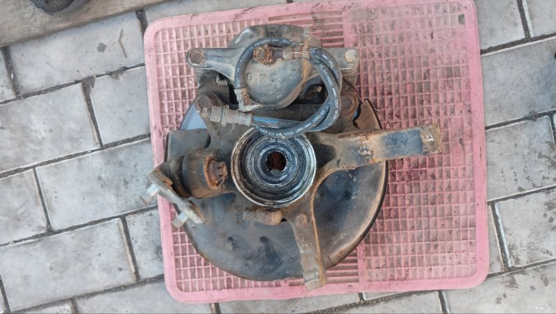 Ступица TOYOTA GAIA SXM10 3S-FE 2000 передняя правая (б/у) Ступица TOYOTA GAIA SXM10 3S-FE 2000 передняя правая (б/у)