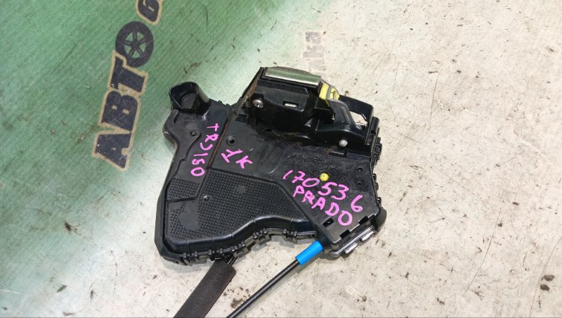 Замок двери TOYOTA Land Cruiser Prado TRJ150W 2TR-FE 2014 передний левый (б/у) Замок двери TOYOTA Land Cruiser Prado TRJ150W 2TR-FE 2014 передний левый (б/у)