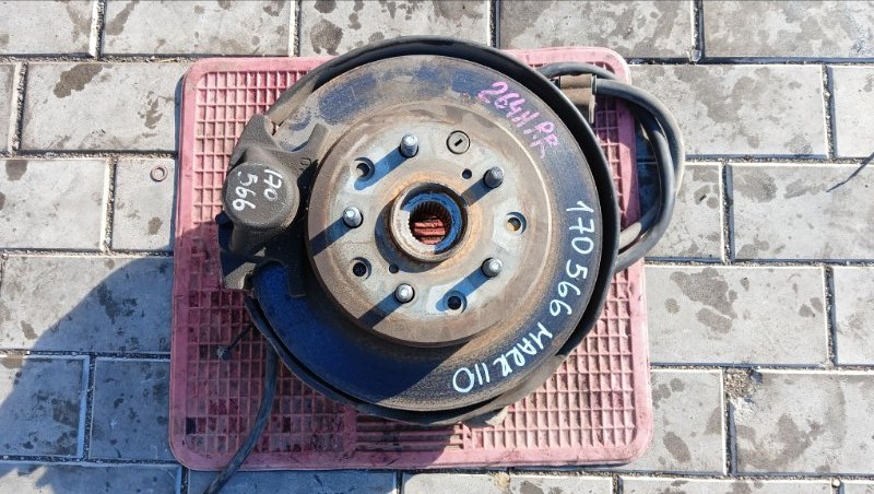 Ступица TOYOTA MARK II JZX110 1JZ-FSE 2004 задняя правая (б/у)