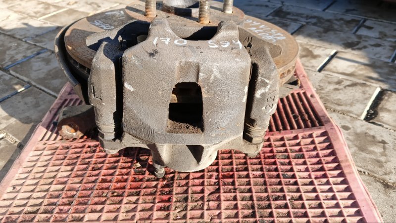 Ступица TOYOTA VISTA ARDEO SV50G 3S-FSE 2000 передняя левая (б/у) Ступица TOYOTA VISTA ARDEO SV50G 3S-FSE 2000 передняя левая (б/у)