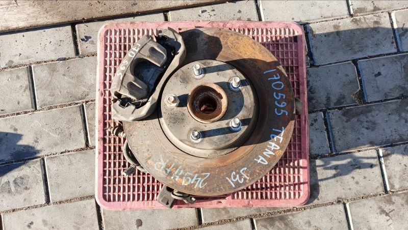 Ступица NISSAN TEANA J31 VQ23(DE) 2005 передняя правая (б/у)