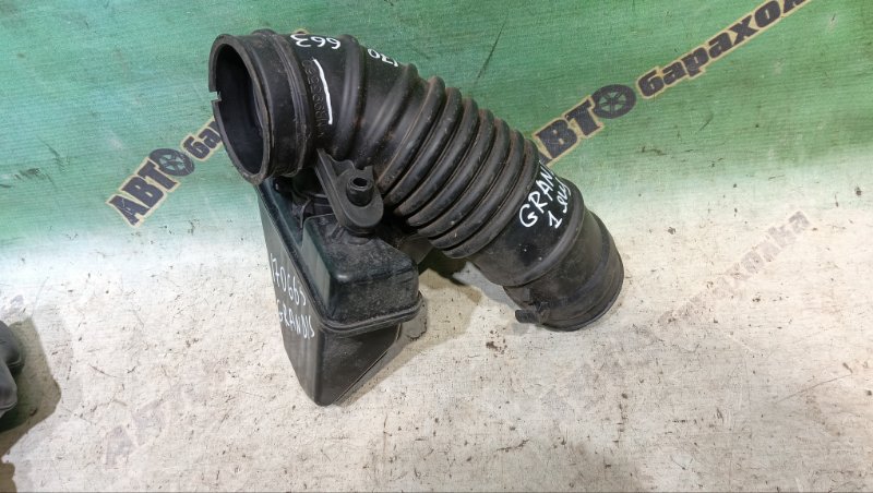 Гофра воздушного фильтра MITSUBISHI GRANDIS NA4W 4G69 2004 (б/у)