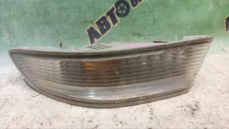 Повторитель бамперный TOYOTA MARK II GX100 1G правый (б/у)