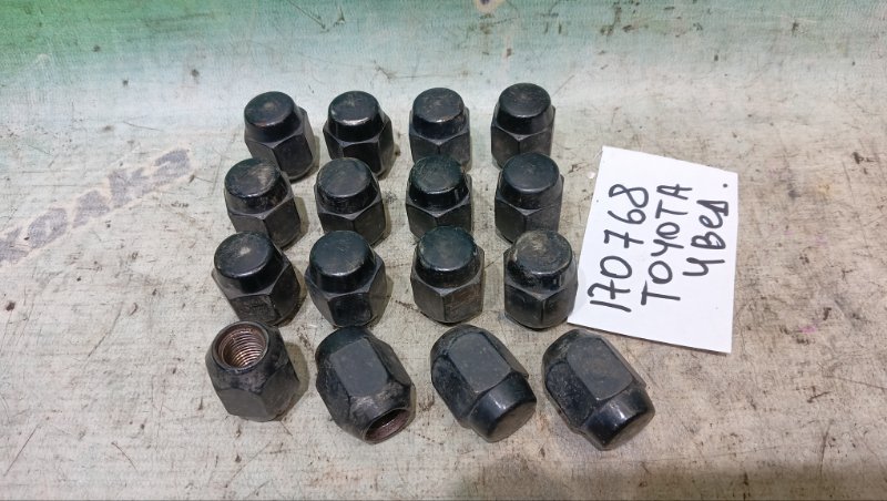 Гайка на колесо TOYOTA (б/у)