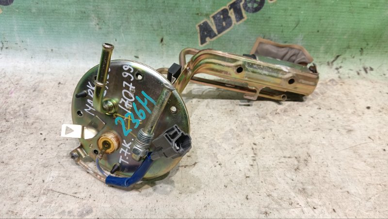 БЕНЗОНАСОС TOYOTA MARK II GX100 1G-FE 1996 (б/у)