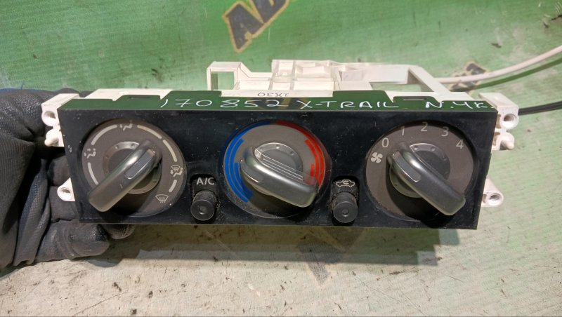 Климат-контроль NISSAN X-TRAIL T30 QR20(DE) 2001 (б/у)