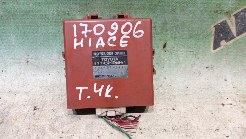 Блок управления дверьми TOYOTA HIACE REGIUS KCH46G 1KZ-TE 1997 (б/у)