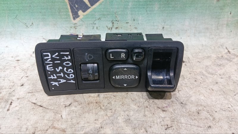 КНОПКА РЕГУЛИРОВКИ ЗЕРКАЛ TOYOTA VISTA ARDEO SV50G 3S-FSE 2000 (б/у)
