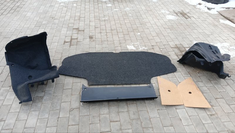 Обшивка багажника TOYOTA MARK II JZX110 1JZ-FSE 2004 (б/у)