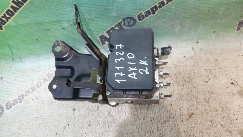 Блок ABS TOYOTA COROLLA AXIO NZE164 1NZ-FE 2012 (б/у)