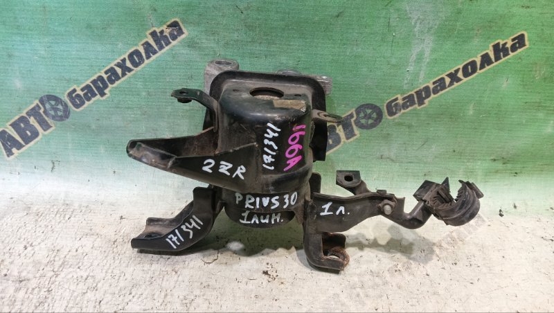 Подушка двигателя TOYOTA PRIUS ZVW30 2ZR-FXE 2012 правая (б/у)