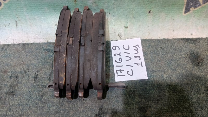 Колодки тормозные HONDA CIVIC FD3 LDA 2006 передние (б/у)