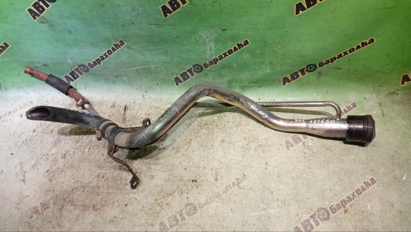 Горловина топливного бака TOYOTA PROGRES JCG10 1JZ-GE 2000 (б/у)