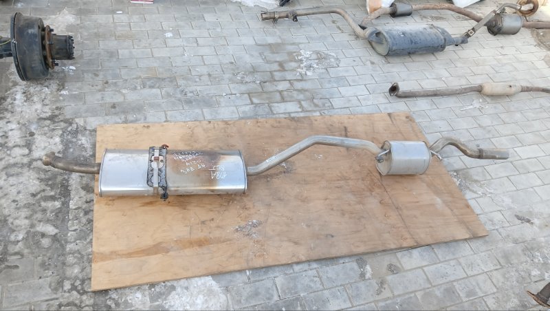 Глушитель Mercedes-Benz A180 M266E17 2011 (б/у)