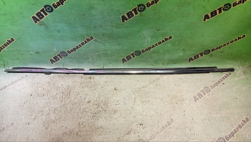 Молдинг стекла TOYOTA CROWN JZS175 2JZ-FSE 2001 задний правый (б/у)
