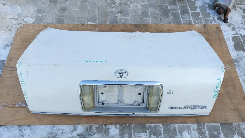 Крышка багажника TOYOTA CROWN MAJESTA JZS155 2JZ-GE 1996 (б/у)