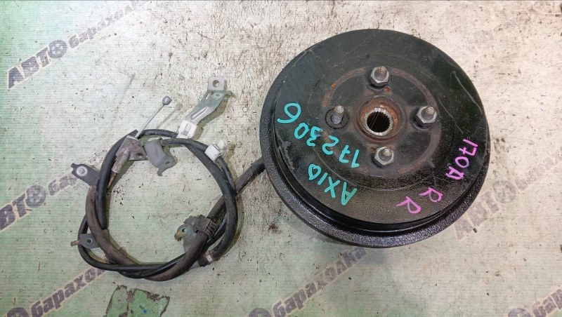 Ступица TOYOTA COROLLA AXIO NZE164 1NZ-FE 2012 задняя правая (б/у)