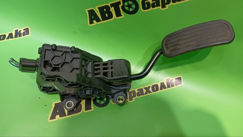 Педаль газа TOYOTA YARIS MXPA10 M15A 2022 (б/у)