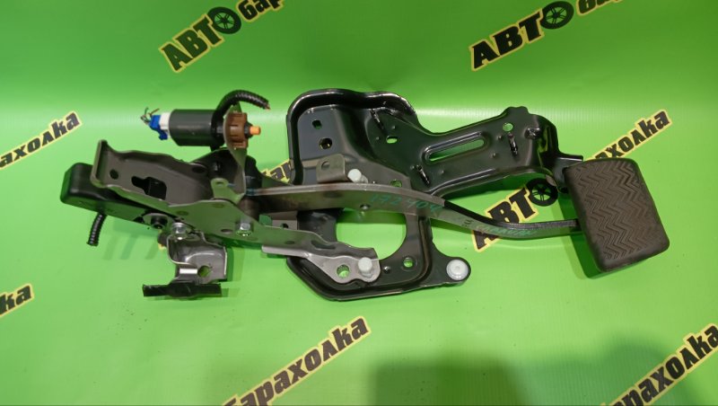 ПЕДАЛЬ ТОРМОЗА NISSAN CARAVAN DWGE25 ZD30(DDTI) 2007 (б/у)