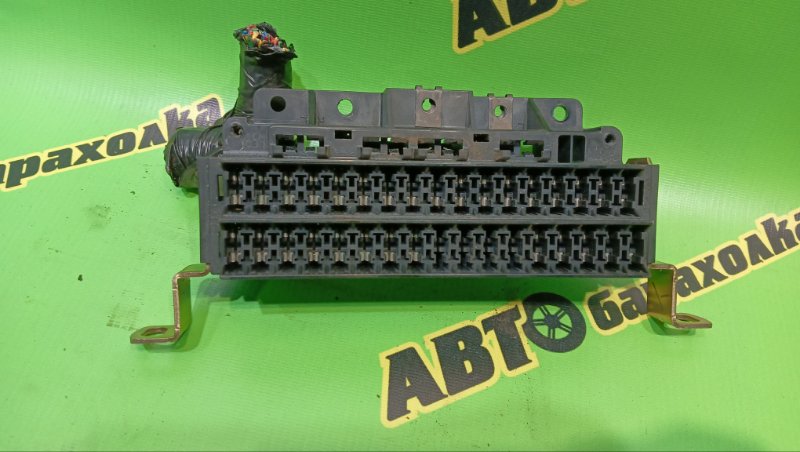 Блок предохранителей MITSUBISHI CANTER FG50EB 4M51 2000 (б/у)