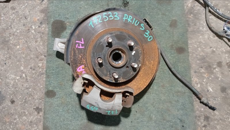 Ступица TOYOTA PRIUS ZVW30 2ZR-FXE 2012 передняя левая (б/у)
