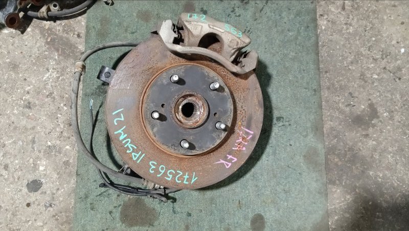 Ступица TOYOTA IPSUM ACM21W 2AZ-FE 2008 передняя правая (б/у)