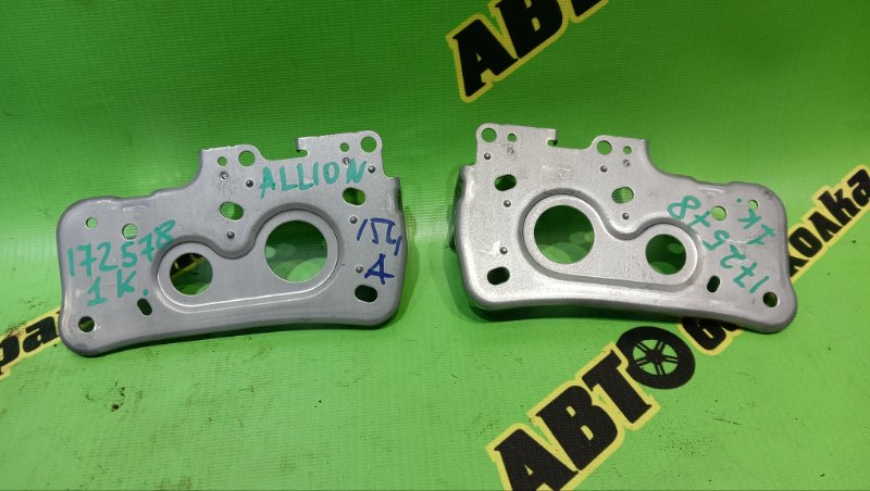 Крепление магнитофона TOYOTA ALLION ZRT261 3ZR-FAE 2009 (б/у)