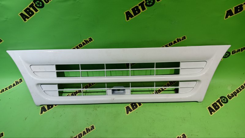 Решетка радиатора ISUZU ELF NHR69C 4JG2 (б/у)