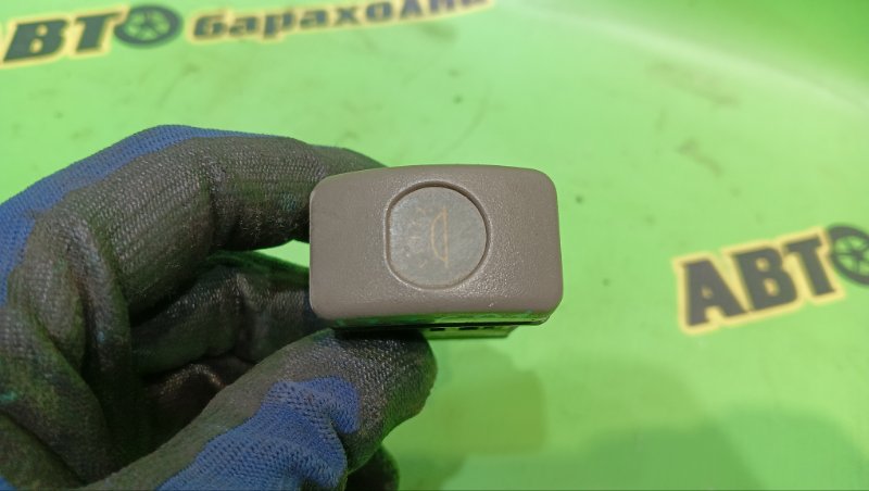 Кнопка ISUZU ELF NHR69C 4JG2 (б/у)