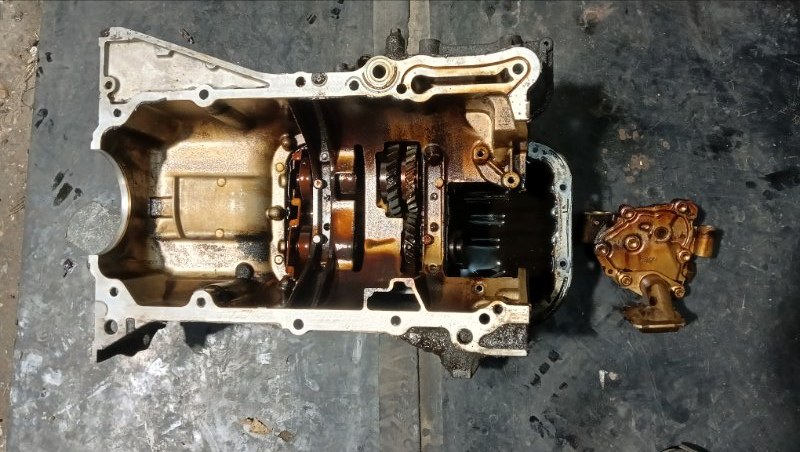 Поддон TOYOTA IPSUM ACM21 2AZ (б/у)
