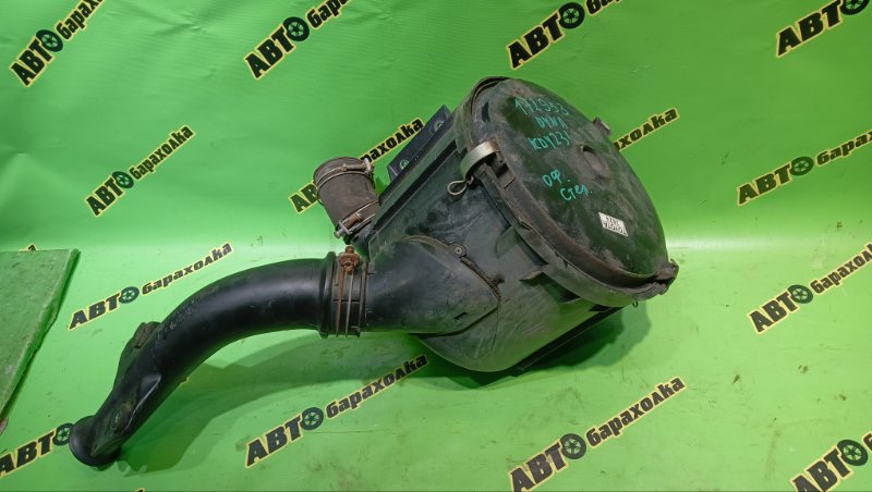 Корпус воздушного фильтра TOYOTA DYNA KDY231 1KD-FTV 2015 (б/у)