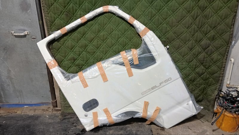 Дверь ISUZU ELF NHR69C 4JG2 передняя правая (б/у)