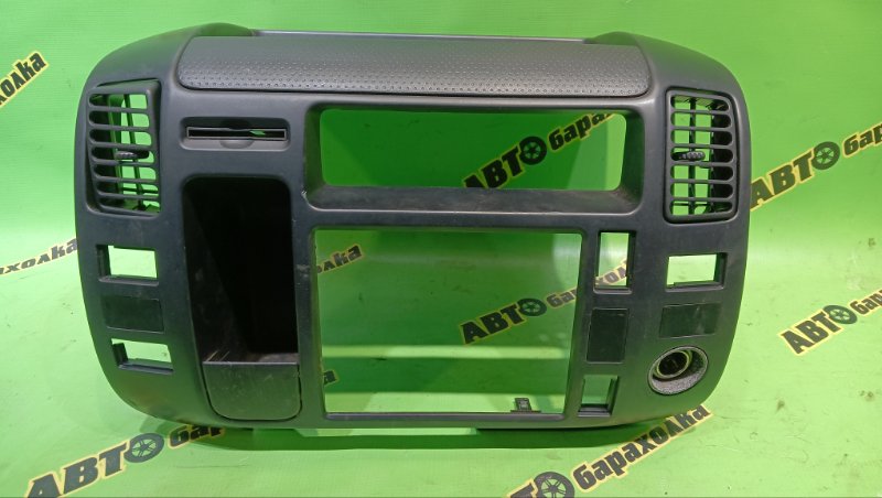 Консоль магнитофона TOYOTA DYNA KDY231 1KD-FTV 2015 (б/у)