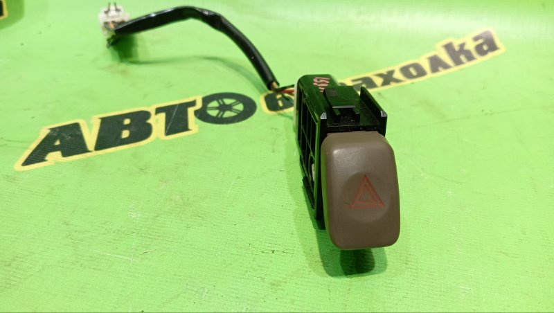 Кнопка аварийной сигнализации TOYOTA PROGRES JCG10 1JZ-GE 2000 (б/у)