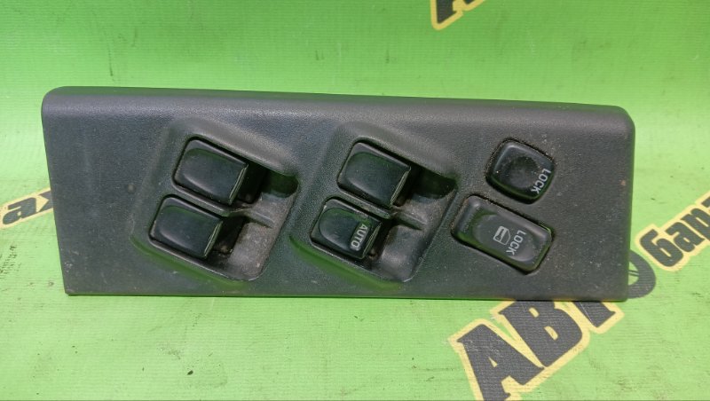 Пульт стеклоподъемника ISUZU BIGHORN UBS73GW 4JX1 2001 передний правый (б/у)