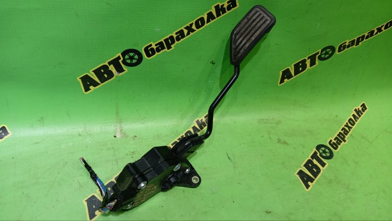 Педаль газа DAIHATSU MOVE LA100S KF-VE3 2013 (б/у)