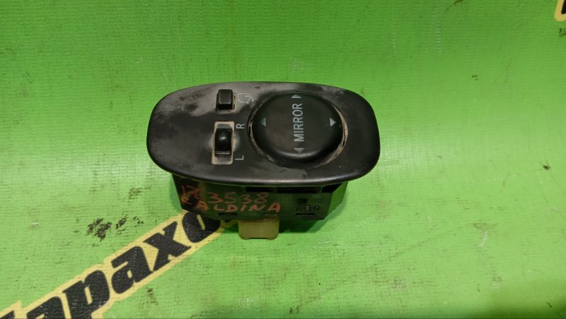 КНОПКА РЕГУЛИРОВКИ ЗЕРКАЛ TOYOTA CALDINA ST195 (б/у)