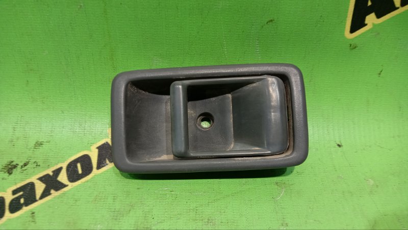 Ручка двери внутренняя NISSAN VANETTE SK82VN F8 2008 передняя правая (б/у)