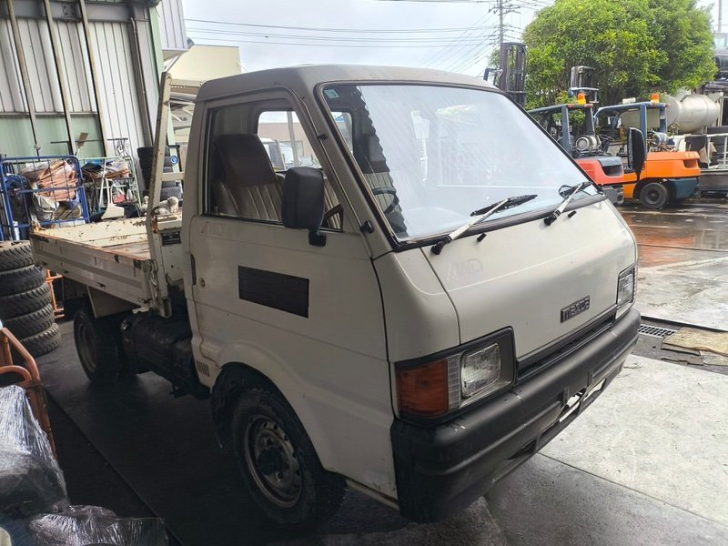Дверь MAZDA BONGO SE88M F8 1986 передняя правая (б/у)