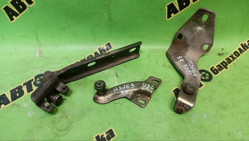 Ролик раздвижной двери NISSAN VANETTE SK82MN F8 2002 задний левый (б/у)