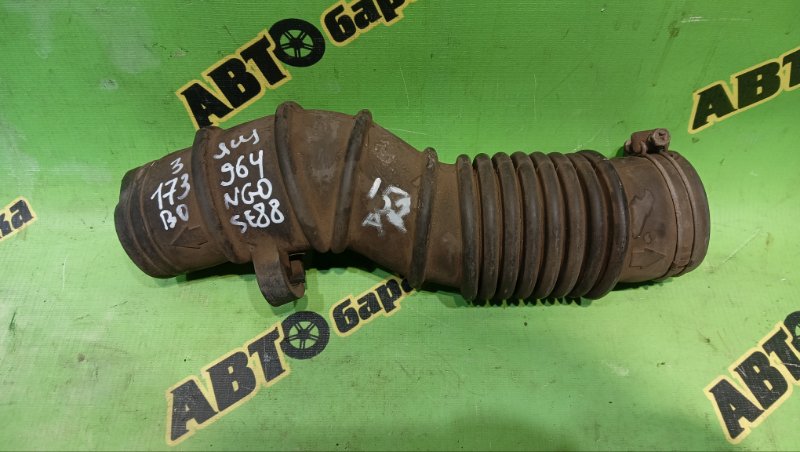 Гофра воздушного фильтра MAZDA BONGO SE88M F8 1986 (б/у)