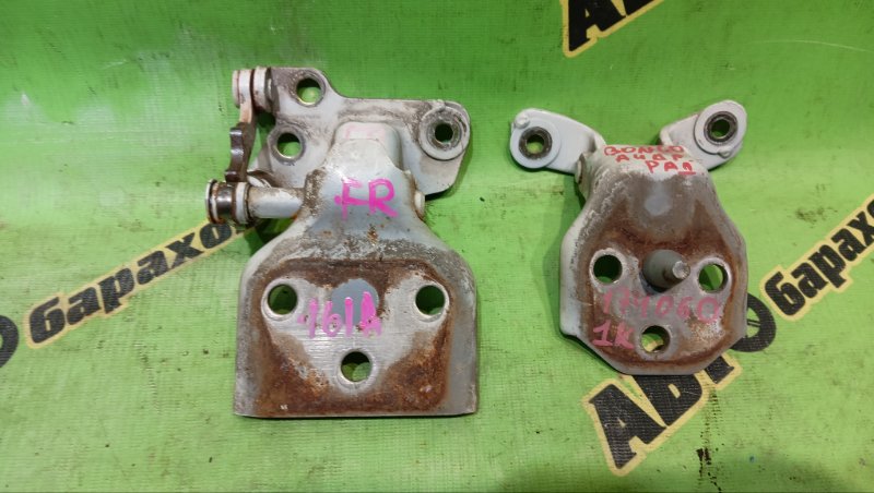 Петля дверная MAZDA BONGO SK82VM F8 2004 передняя правая (б/у)