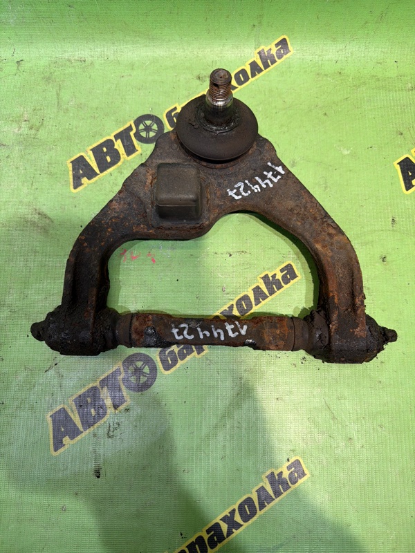 Рычаг MITSUBISHI CANTER FG50EB 4M51 2000 передний правый (б/у)