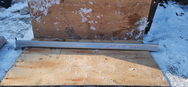 Порог TOYOTA IPSUM ACM21W 2AZ-FE 2008 левый (б/у)