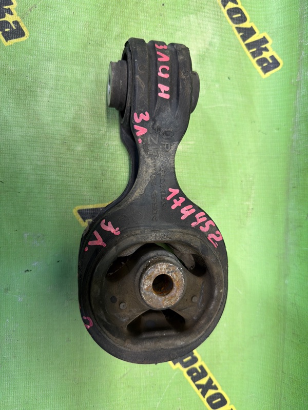 Подушка двигателя HONDA STEPWGN RK5 R20A 2011 задняя (б/у)