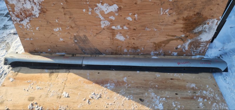 Порог TOYOTA PROGRES JCG10 1JZ-GE 2000 правый (б/у)